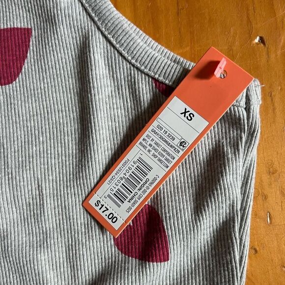 XS women’s Colsie Pajama tank with red hearts - Picture 2 of 4